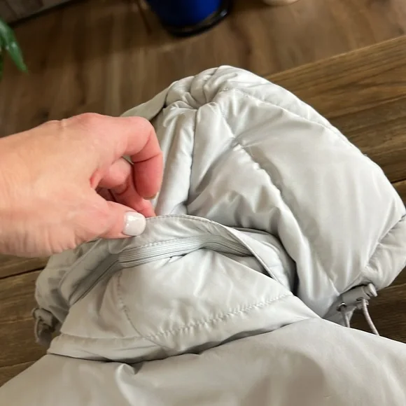Cloudveil Down Jacket - Picture 15 of 16